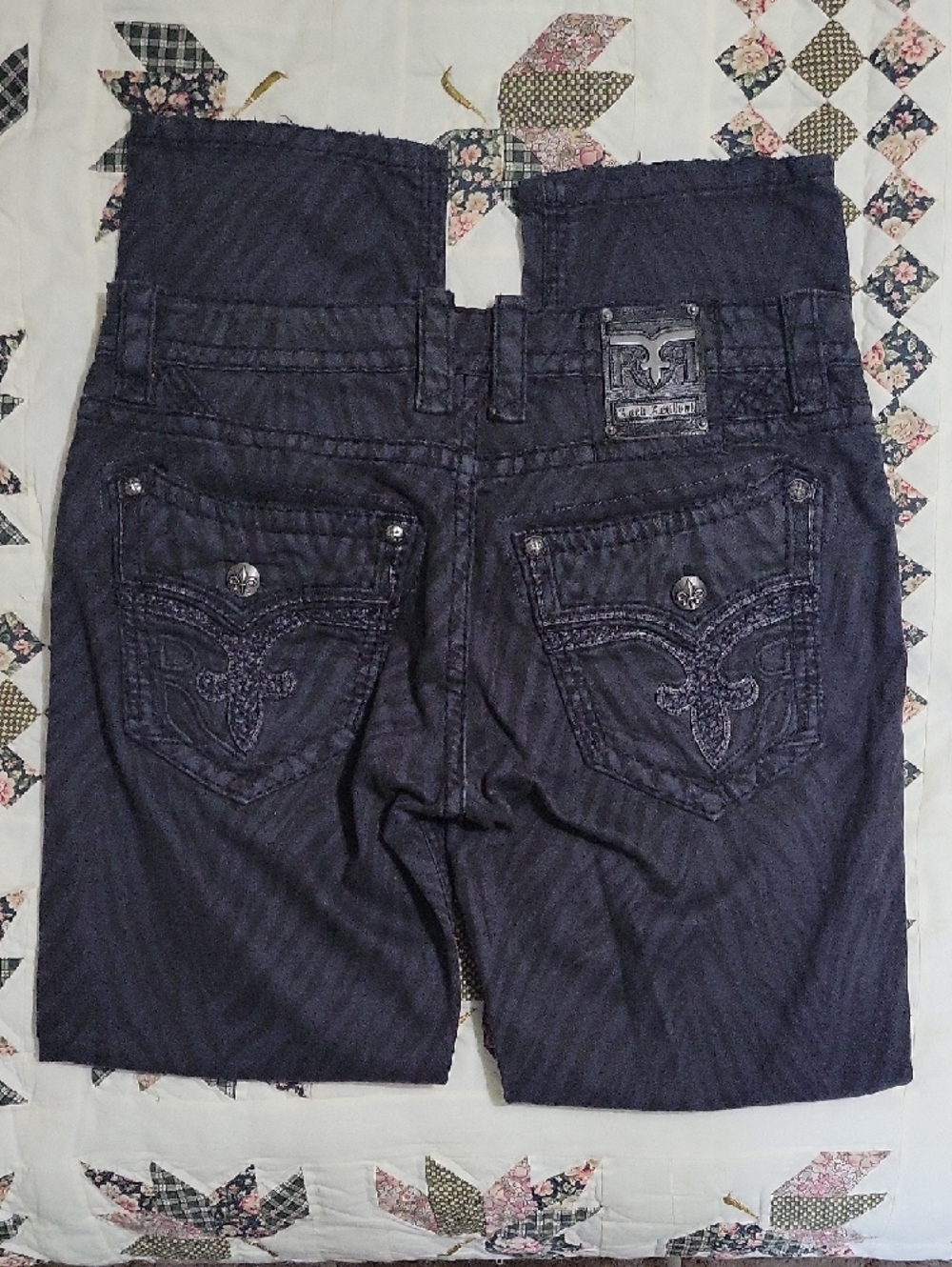 Distressed Rock Revival Sheffield Men’s Straight Jeans - Picture 2 of 9